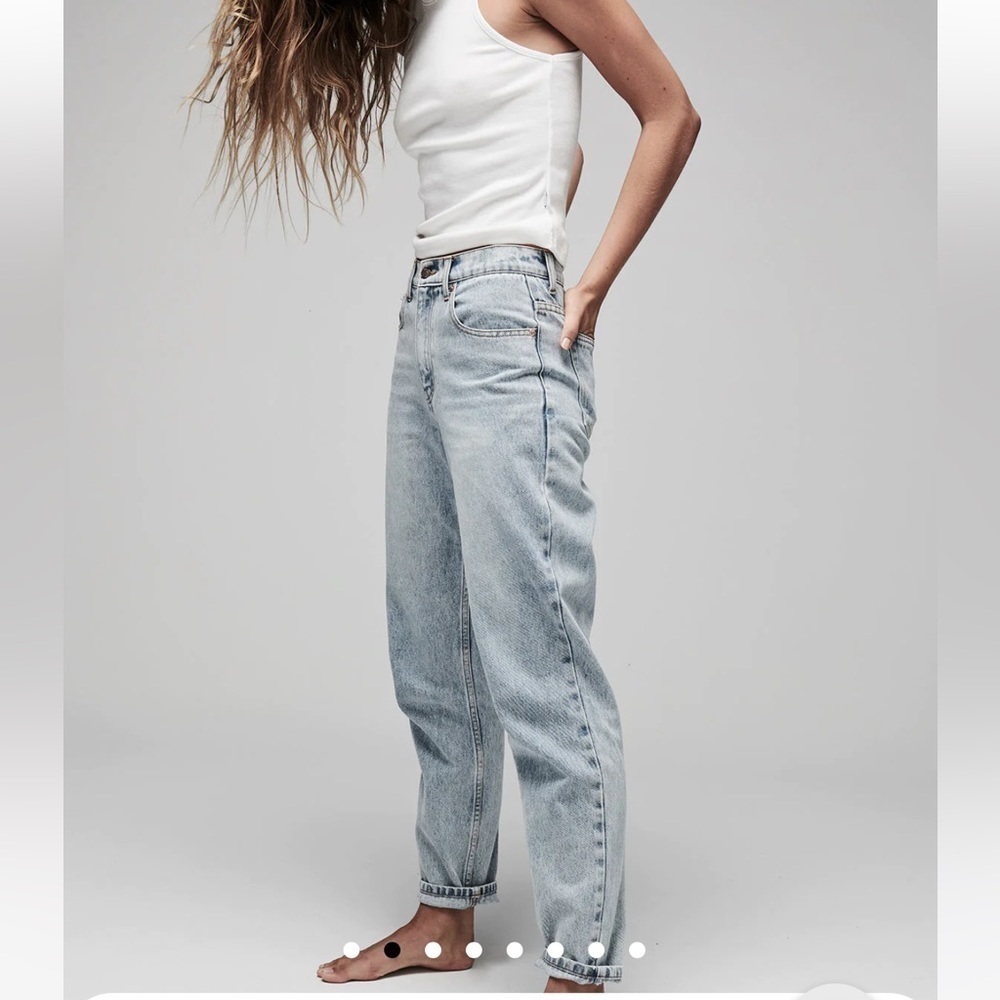 NWT Ghanda Baddie high rise mom jeans